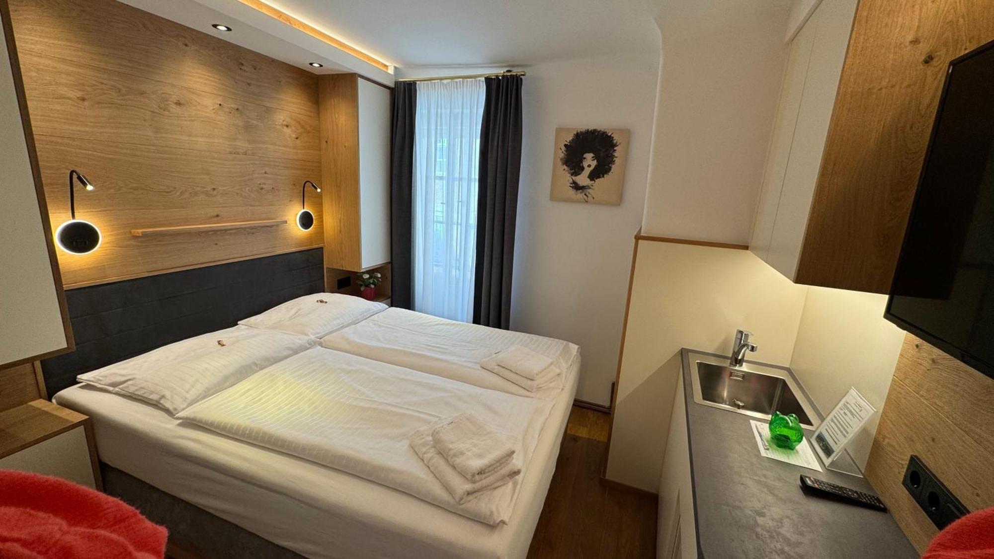 Guesthouse Mozart - Apartment House Salzburgo Exterior foto